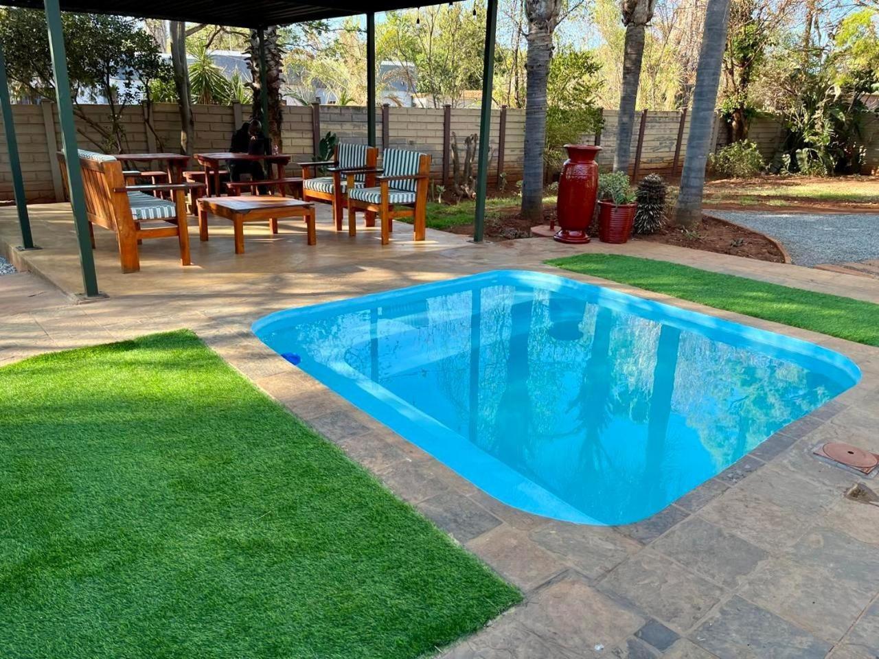 Karee Guesthouse Thabazimbi Buitenkant foto